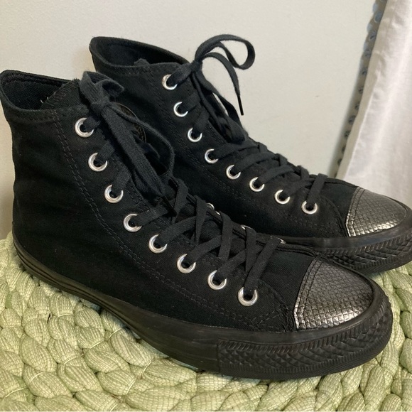 Converse Chuck Taylor All Star Hi Sneaker Black With Metallic Snakeskin Toe - Picture 1 of 8